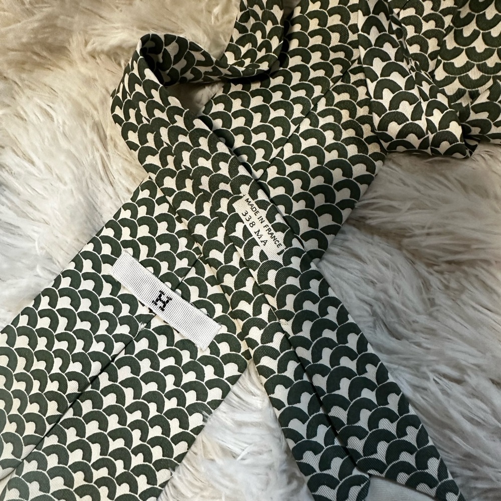 🔥PRICE DROP🔥AUTH vintage Hermes Paris Green Patterned Men's Tie - Picture 3 of 4